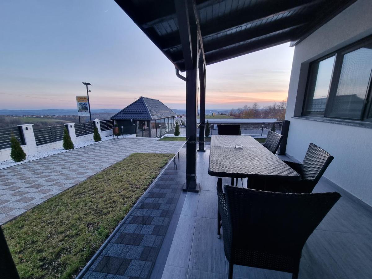 Casa De Vacanta Larisa Novaci-Străini Esterno foto