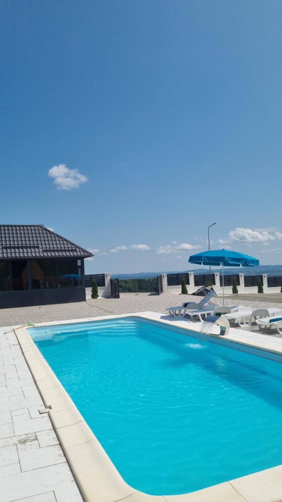 Casa De Vacanta Larisa Novaci-Străini Esterno foto