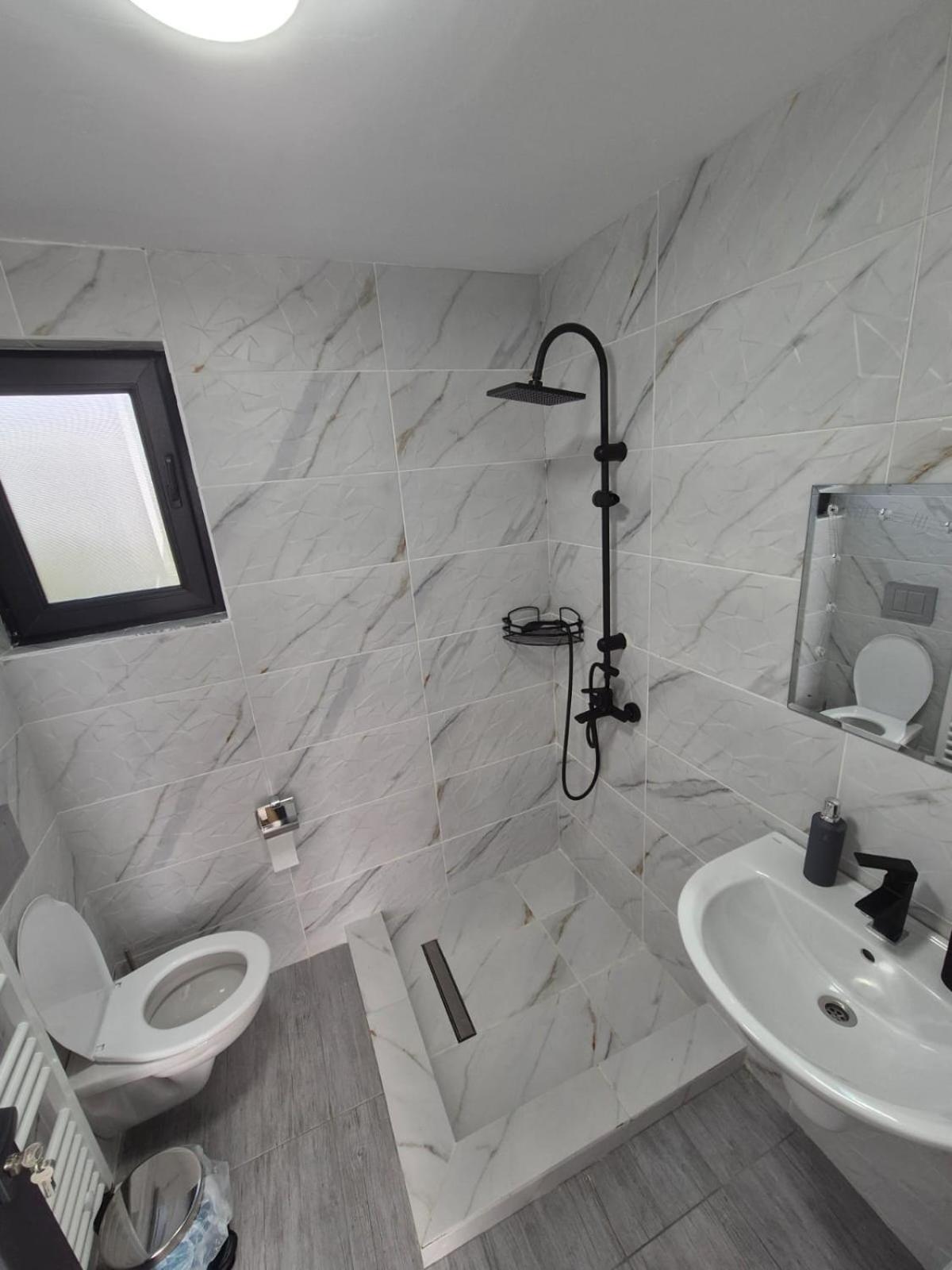 Casa De Vacanta Larisa Novaci-Străini Esterno foto